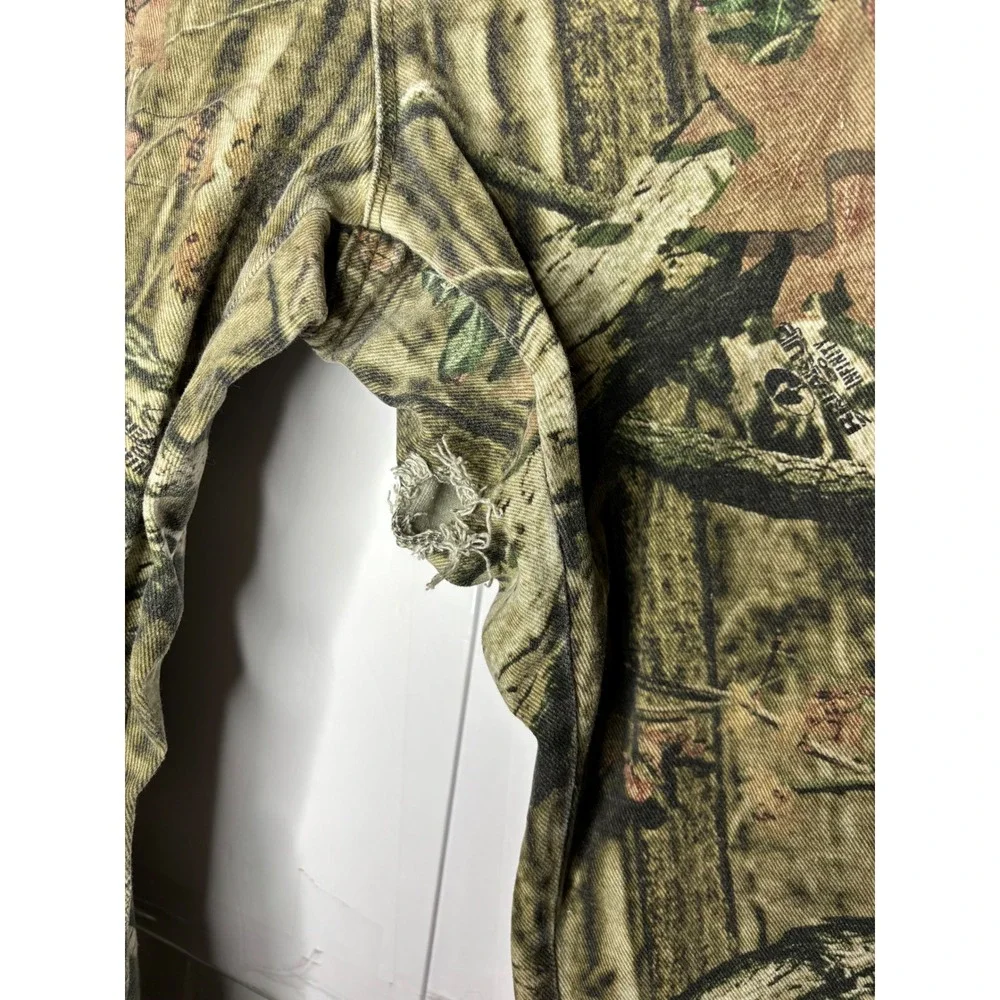 Mossy Oak distressed hole