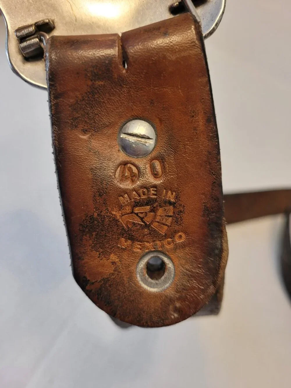 Ariat functionality hand