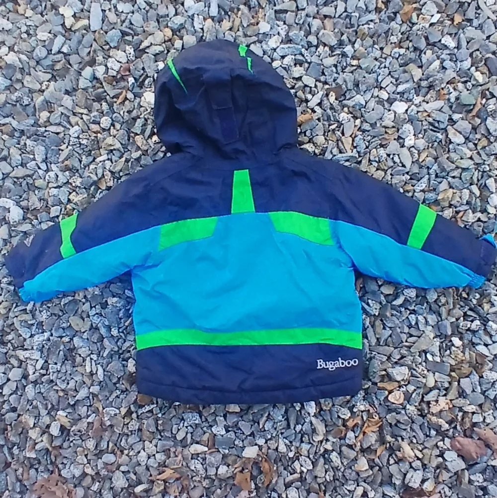 Columbia vibrant blue