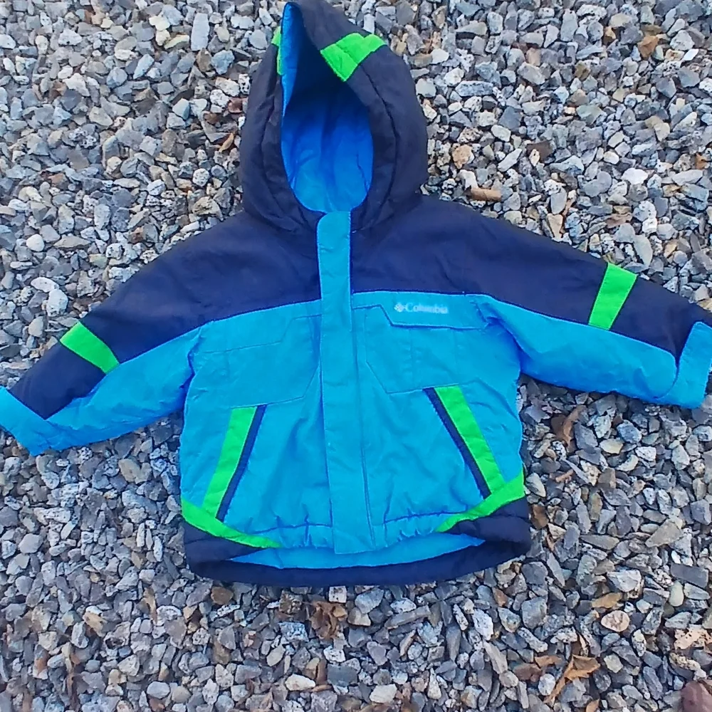 Columbia Infant Omni-tech Bugaboo Hooded Jacket 18 Mos.