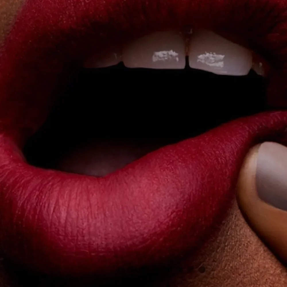 MAC Cosmetics weightless moisture