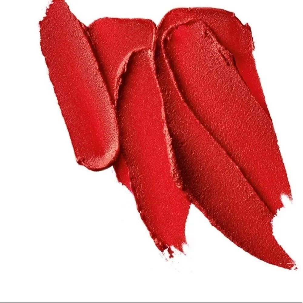 MAC Cosmetics weightless moisture