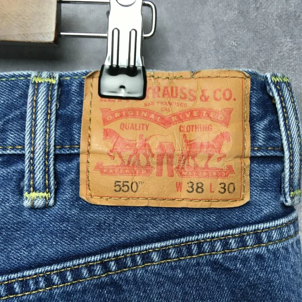 Levis‎ Mens Jeans 550 Relaxed Fit Blue size 38x30 Cotton Denim Zipper Fly