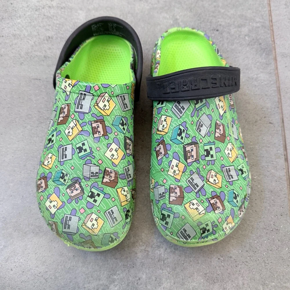Minecraft Clogs Kids Size 3 Green Good Condition Character Print Slip On Shoes