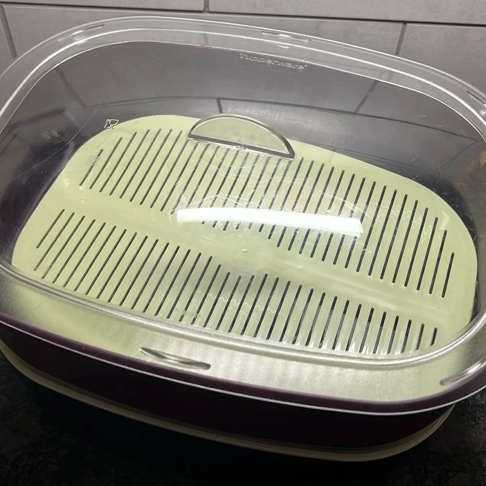 Tupperware oval stack