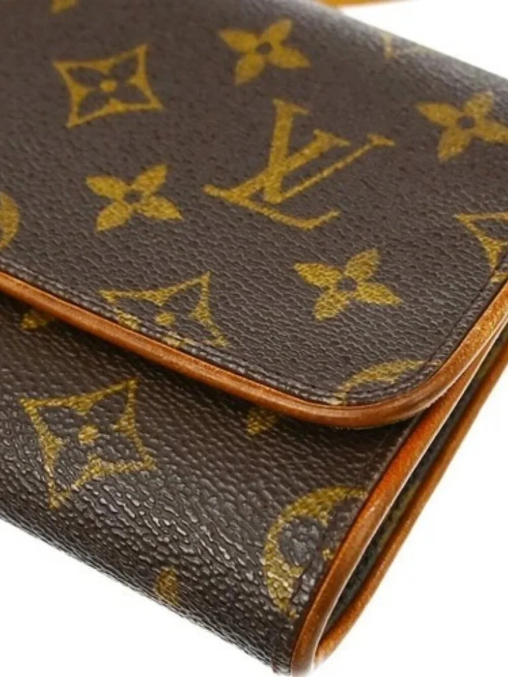 Louis Vuitton 	brown sigh
