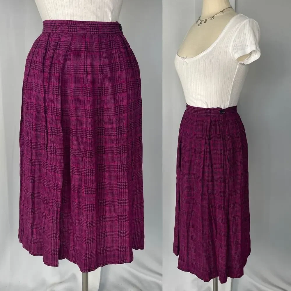 Vintage Pleated Skirt Size 8 Burgundy Black Houndstooth Midi Preppy Academia 90s