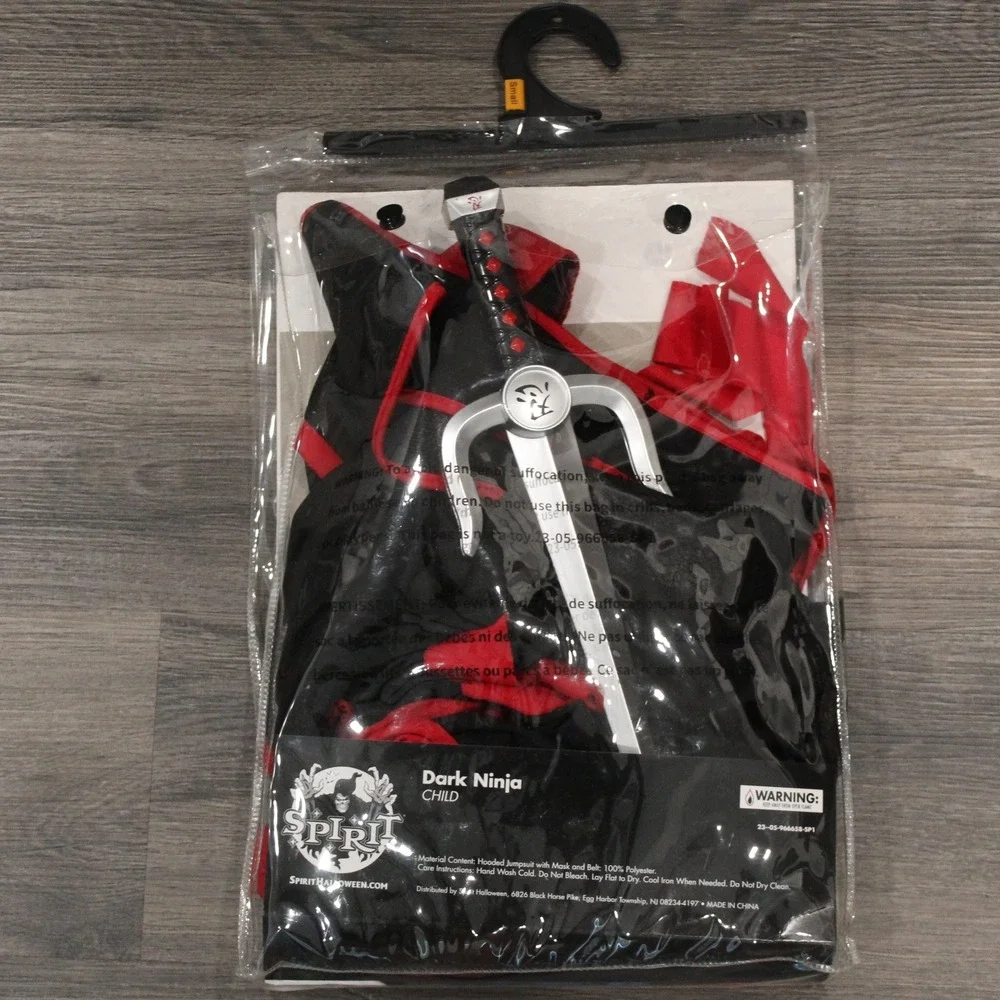 Spirit Halloween Dark Ninja Costume Child Size Small 4-6 Includes Sais READ DESC