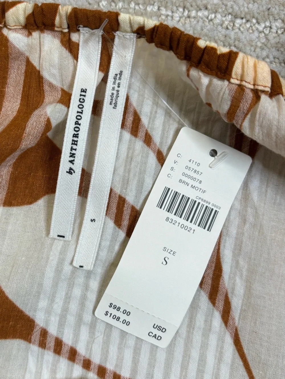 Anthropologie retails brown sleeves