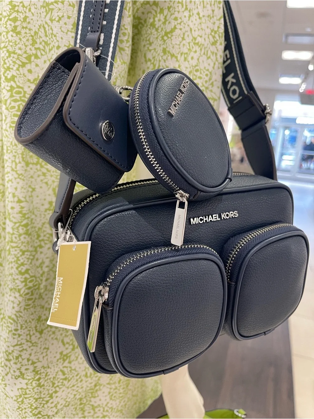 Michael Kors Jet Set Leather Md Pocket Xbody Crossbody Case Apple Airpods Pro®