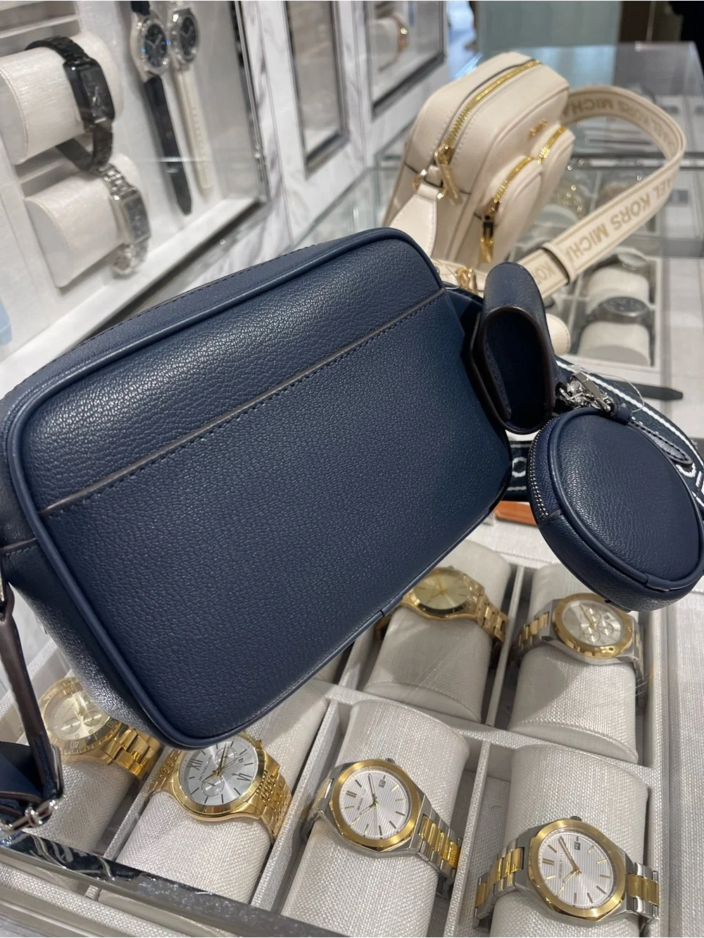 Michael Kors Jet Set Leather Md Pocket Xbody Crossbody Case Apple Airpods Pro®