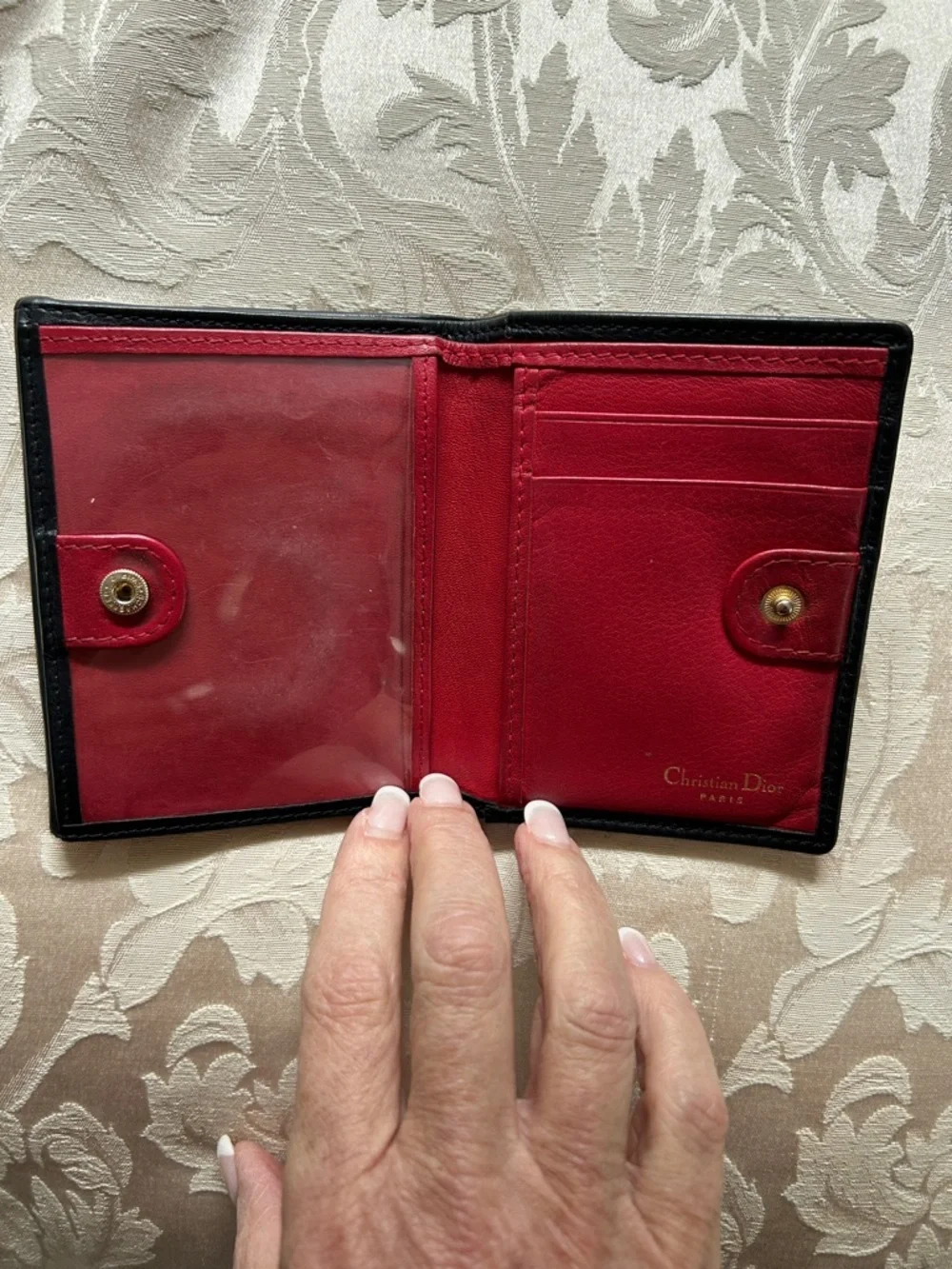 Dior authentic compact