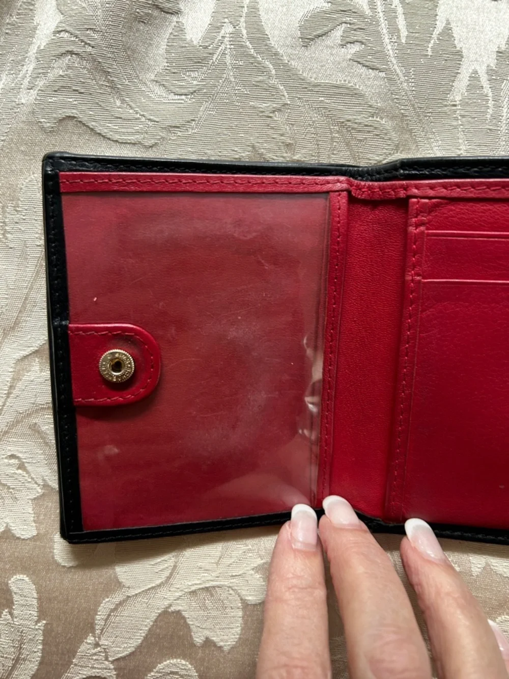 Dior authentic compact