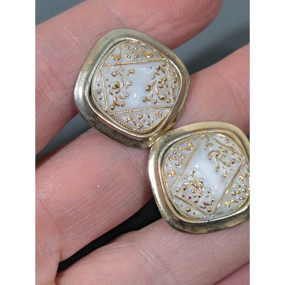 SWANK vintage gold