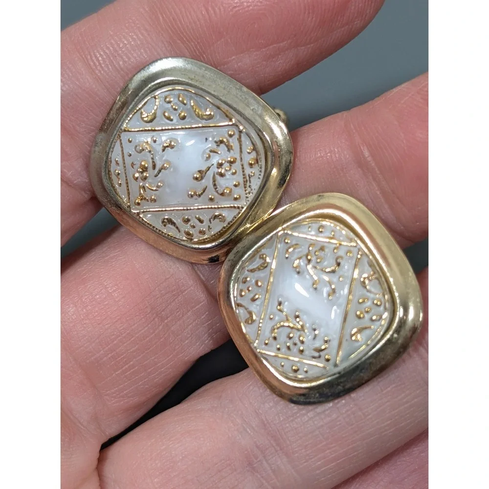 SWANK vintage gold
