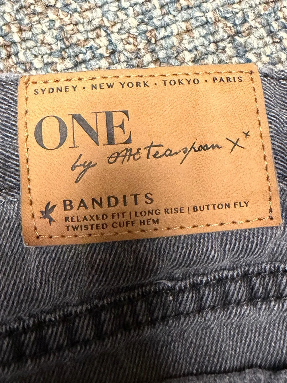 One Teaspoon Bandits Denim Shorts 24 Gray Distressed Button Fly Frayed Hem
