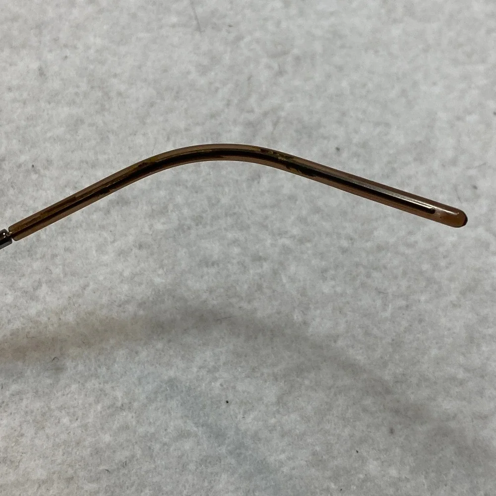 Ray-Ban see scratches