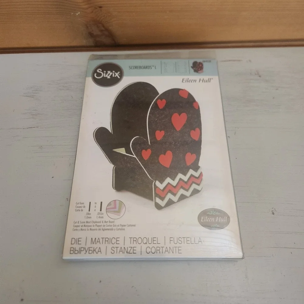 Very Rare HTF Sizzix Scoreboards L Eileen Hull Mittens Gloves Mini Box