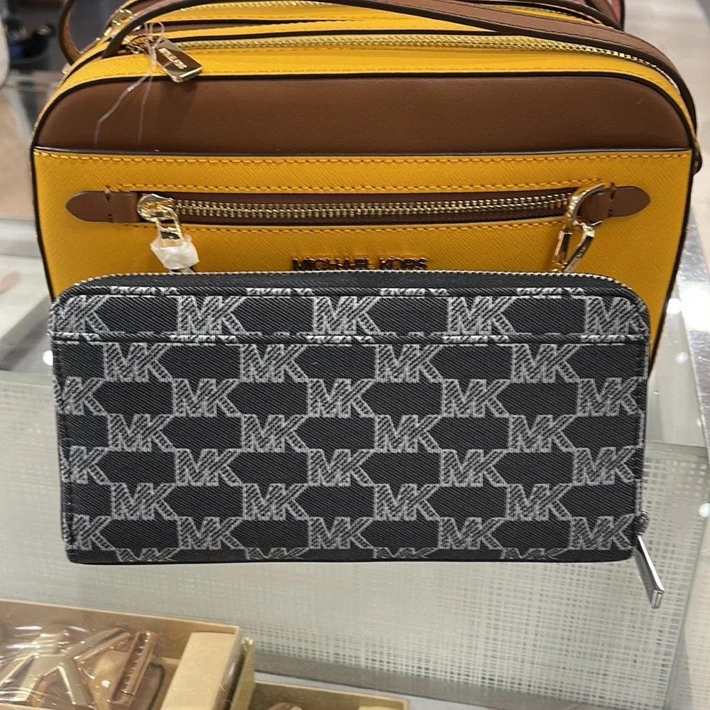 Michael Kors Men’s Women’s Cooper Tech Zip Around Wallet Black Multi Unisex NWT