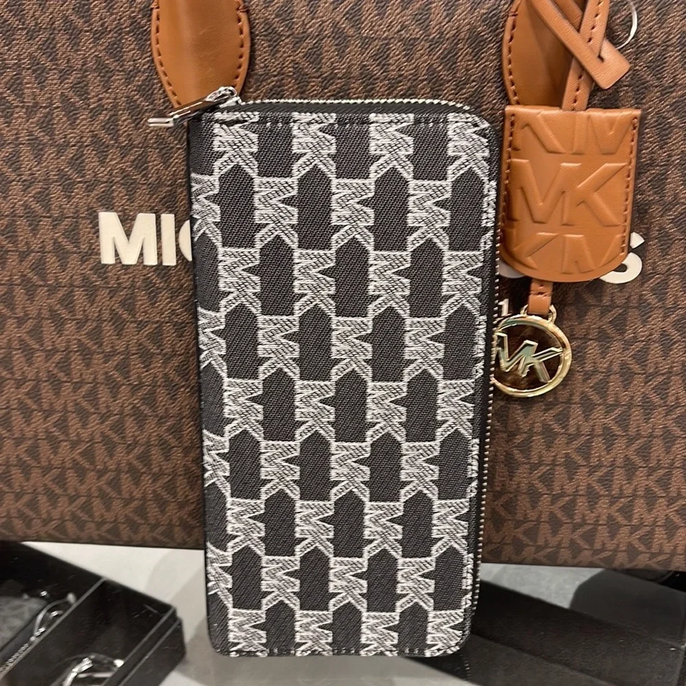 Michael Kors Men’s Women’s Cooper Tech Zip Around Wallet Black Multi Unisex NWT