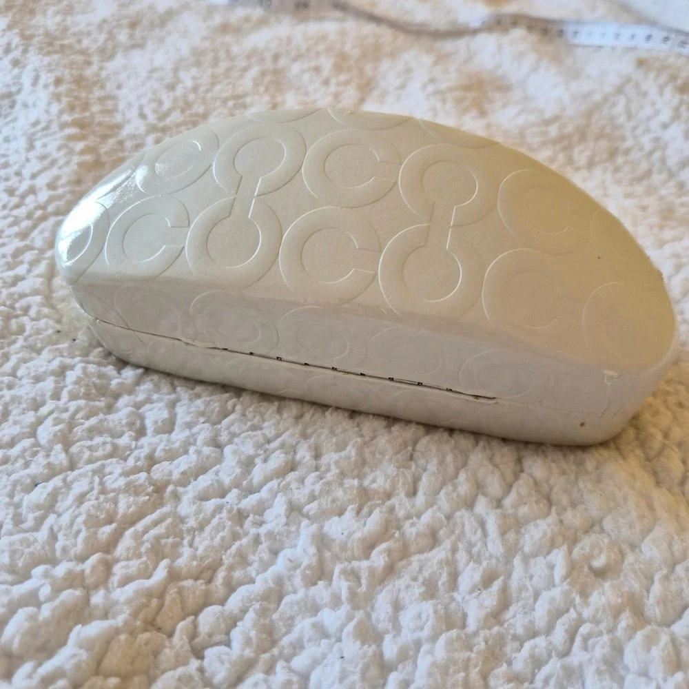 Coach hard clamshell