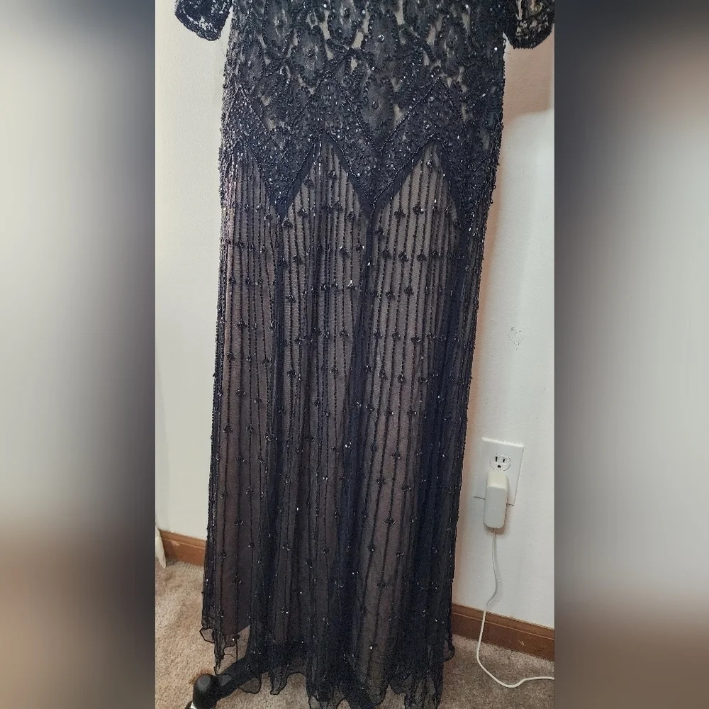 Pisarro Nights euc zipper