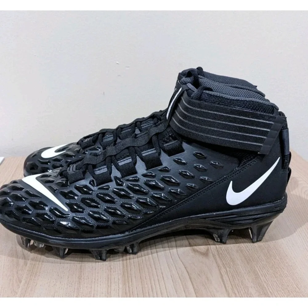 Nike force savage