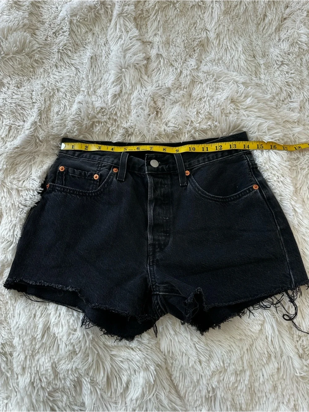 Levi’s 501 Original Black Cutoff Denim Shorts W27 High Rise Raw Hem