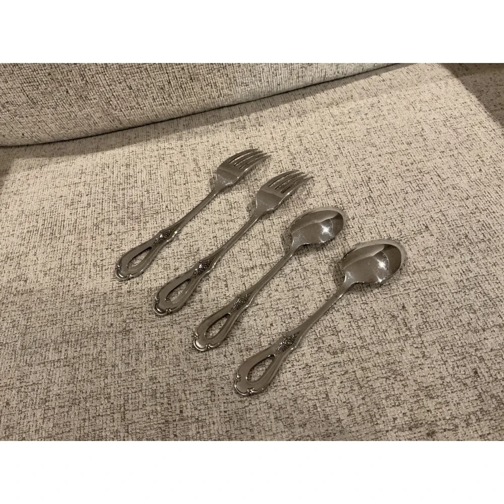 Oneida stainless steel