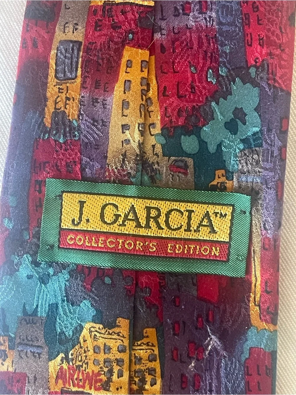 Jerry Garcia ties several
