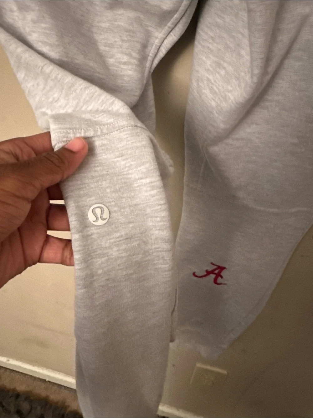 Lululemon GRAY  ALABAMA SCRIPT A ON BACK CALF CITY SWEAT JOGGER MENS SIZE SMALL
