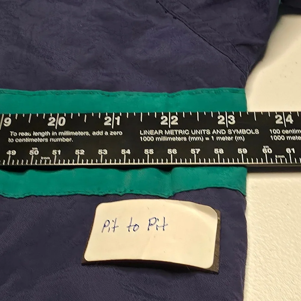 American Eagle Outfitters vintage windbreaker