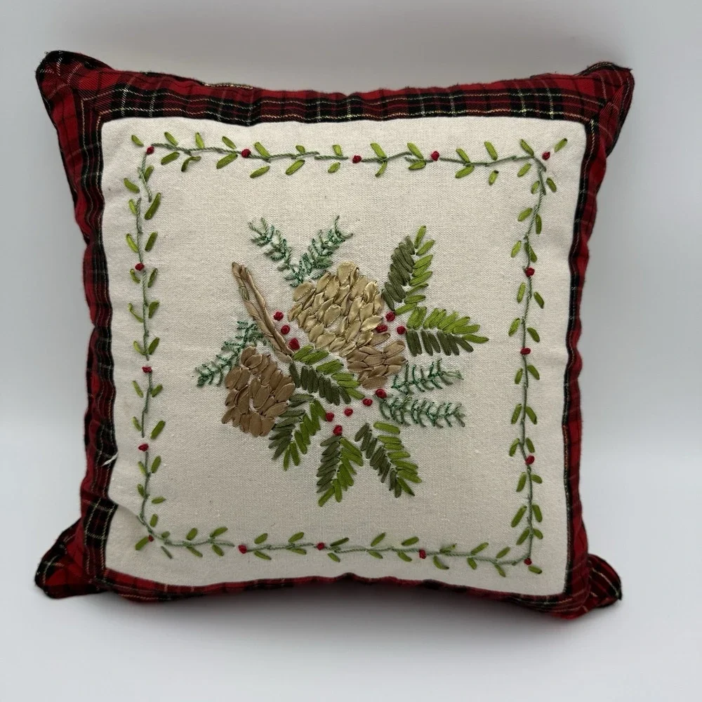 Christmas Throw Pillow Embroidered Quilted Plaid 3D Folksy Rustic Acorn Tree‎