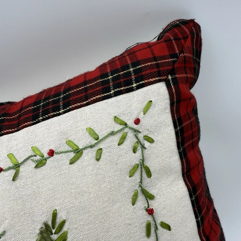 The Unbranded Brand christmas throw