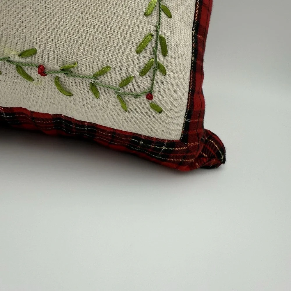 The Unbranded Brand christmas throw