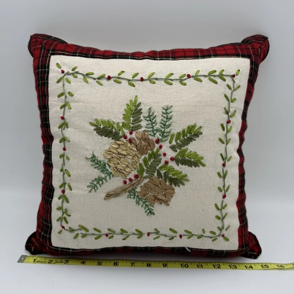 The Unbranded Brand christmas throw