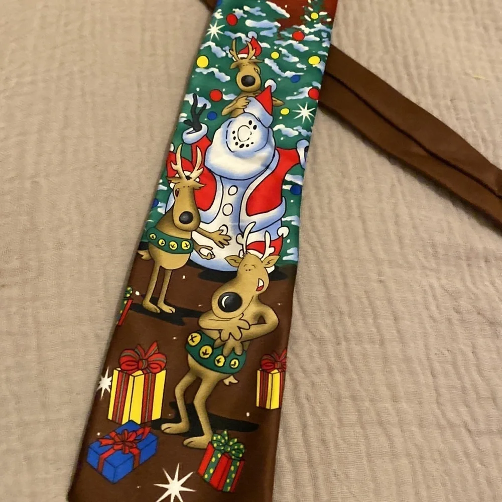 NOEL HOLLIDAY COLLECTION GRAPHIC TIE . Perfect for Christmas Party. NEW .