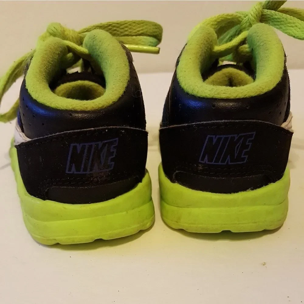 Nike cute shoes