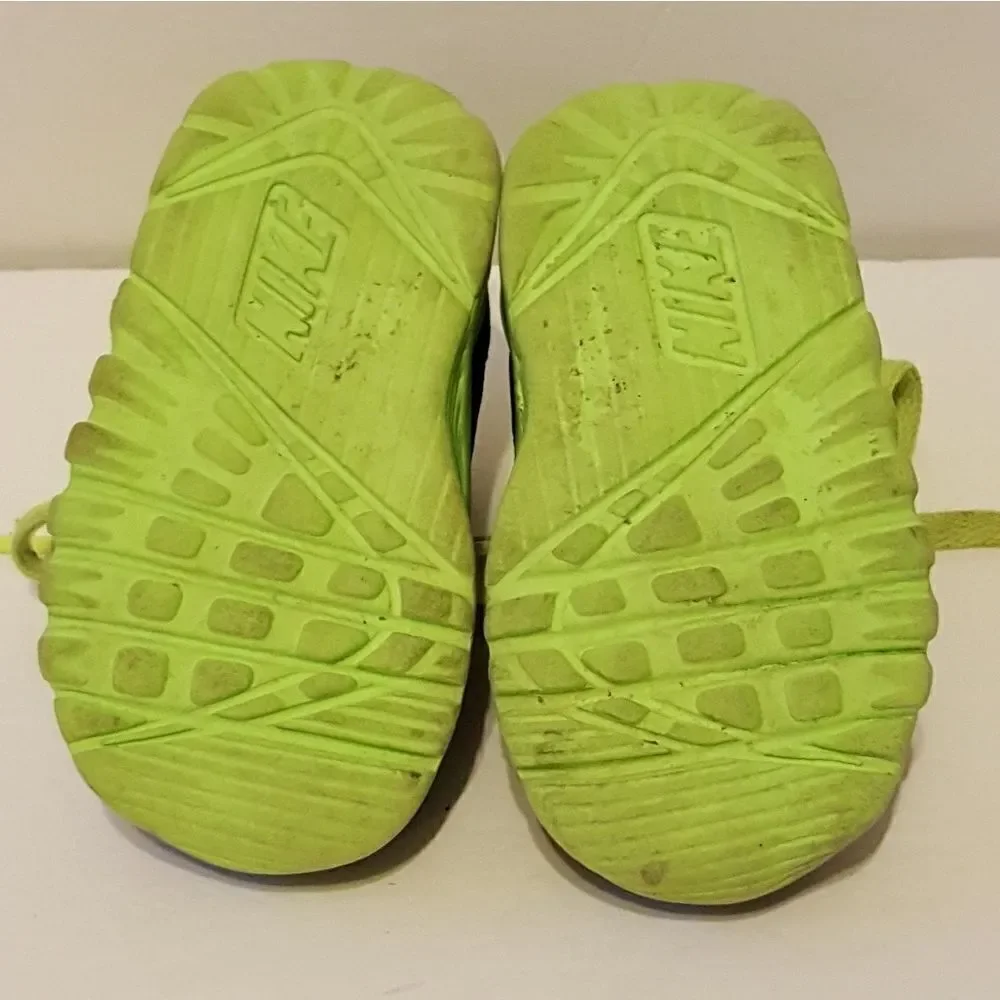 Nike cute shoes