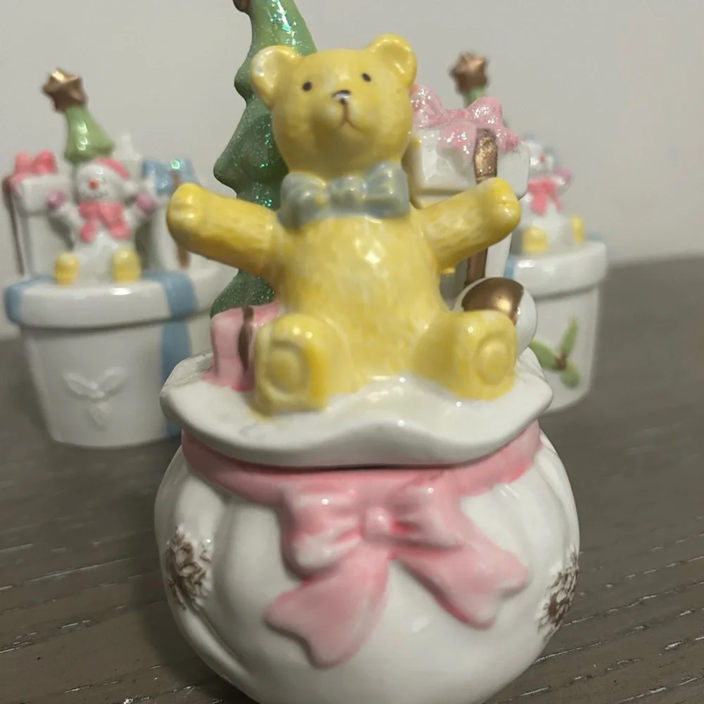Vintage Porcelain Winter Bear and Snowman Figurines Storage containers