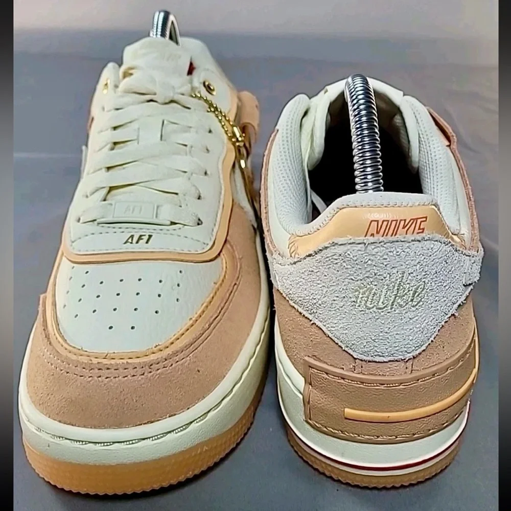 Nike standout women’s featuring