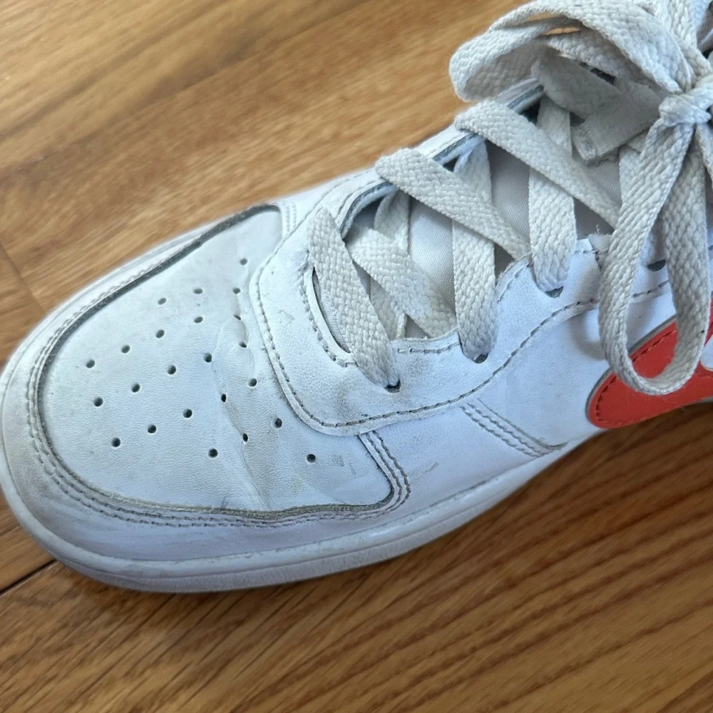 Nike worn handful