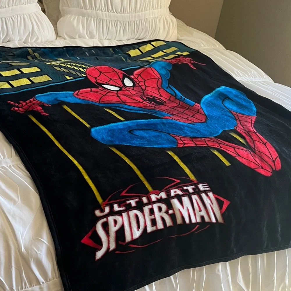 Ultimate Spider-Man Blanket