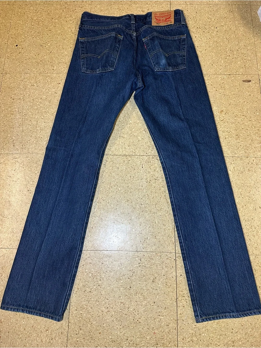 Levis color may