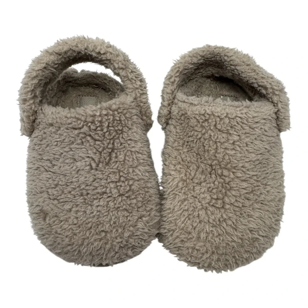 CROCS classic fuzz