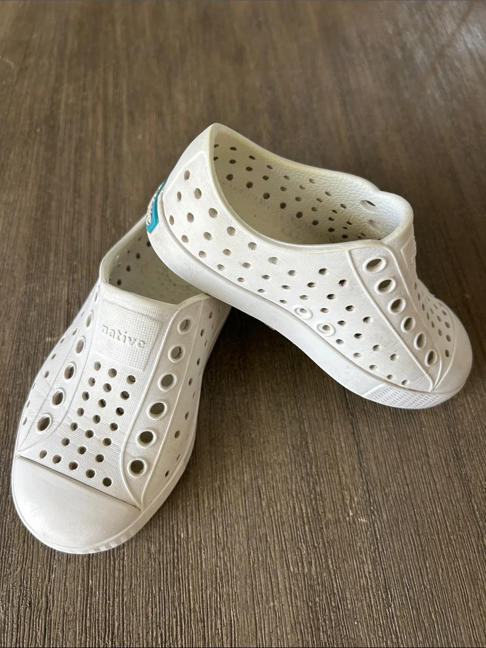 Native Jefferson Kids Water Shoe Slip-On White, Size C7.
