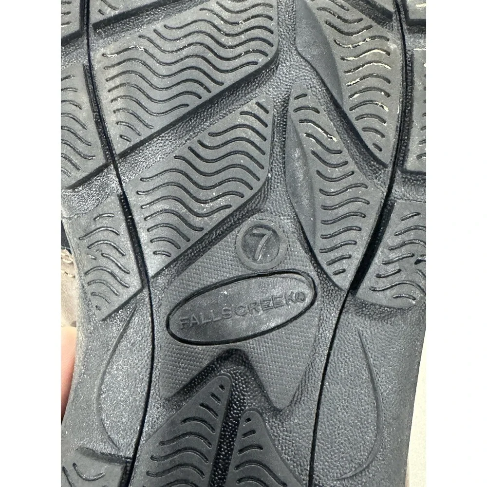 Falls creek Unisex Closed-Toe Outdoor Sandals Men's Size 7