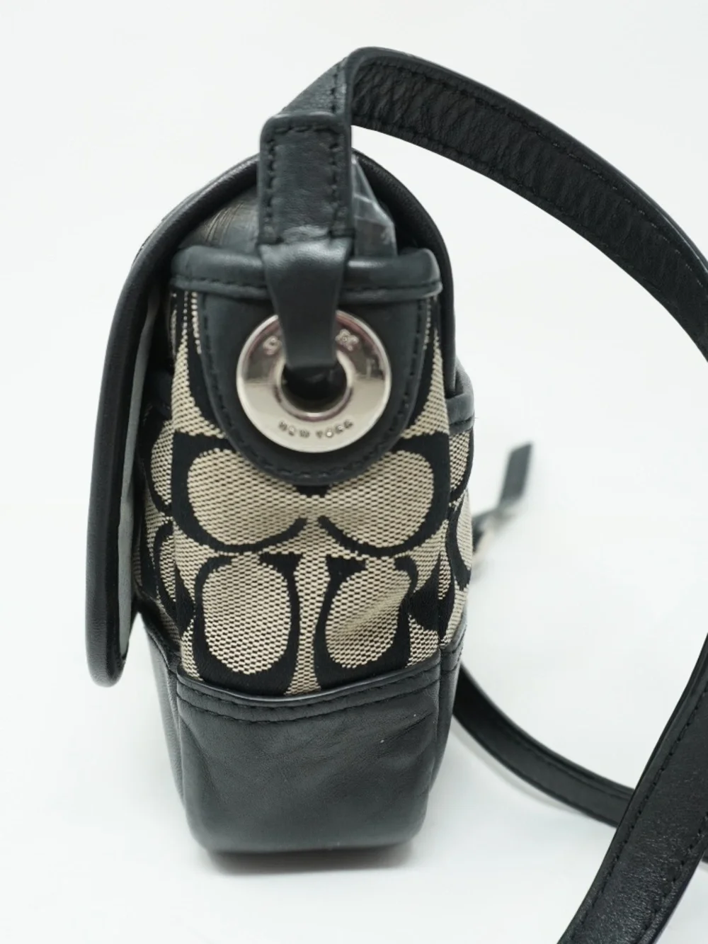 Coach Hadley Signature Field Bag Style F30601