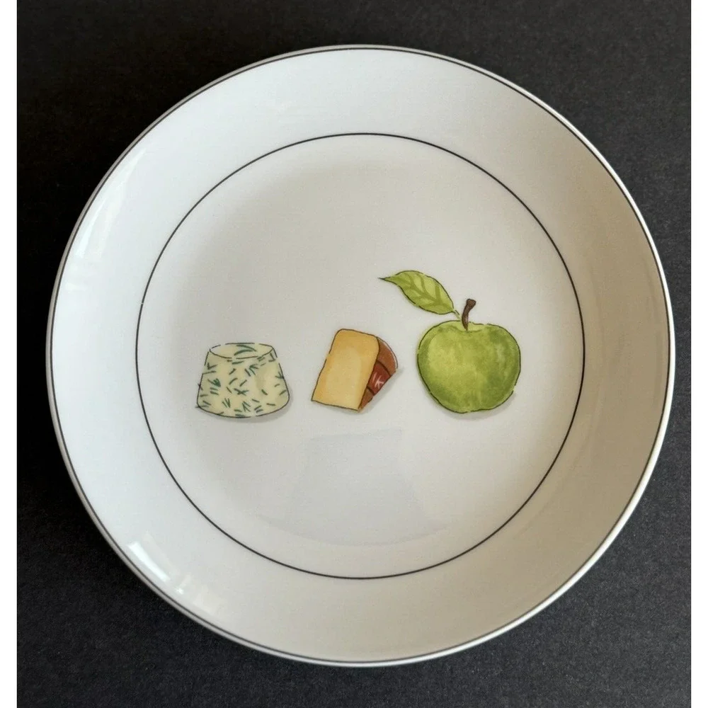 Crate&Barrel pre owned