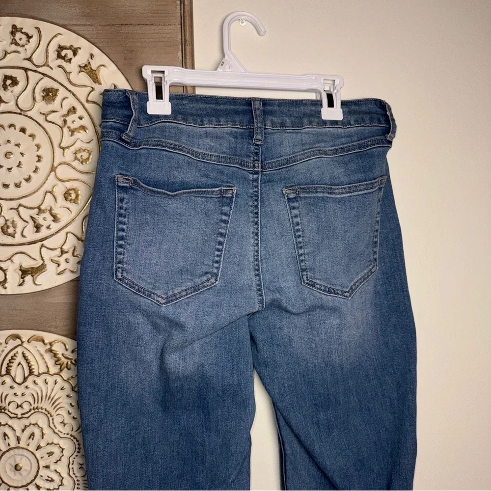 👖 Sincerely Jules Distressed Skinny Jeans – Size 25 ✨